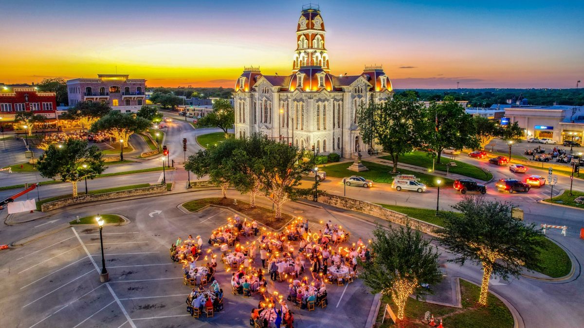 Downtown Weatherford Dining, Shopping, Entertainment, Night Life